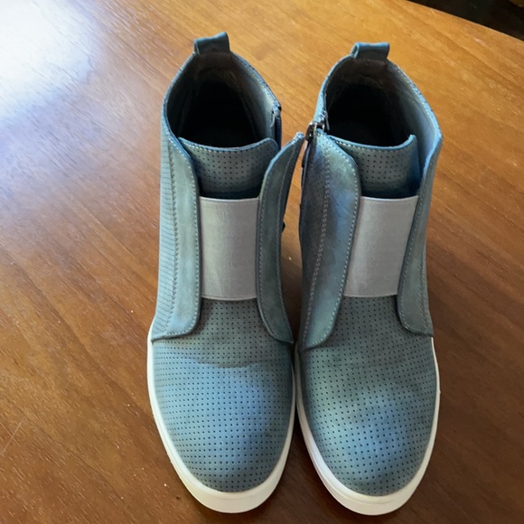 JG wedge booties. - Picture 2 of 4